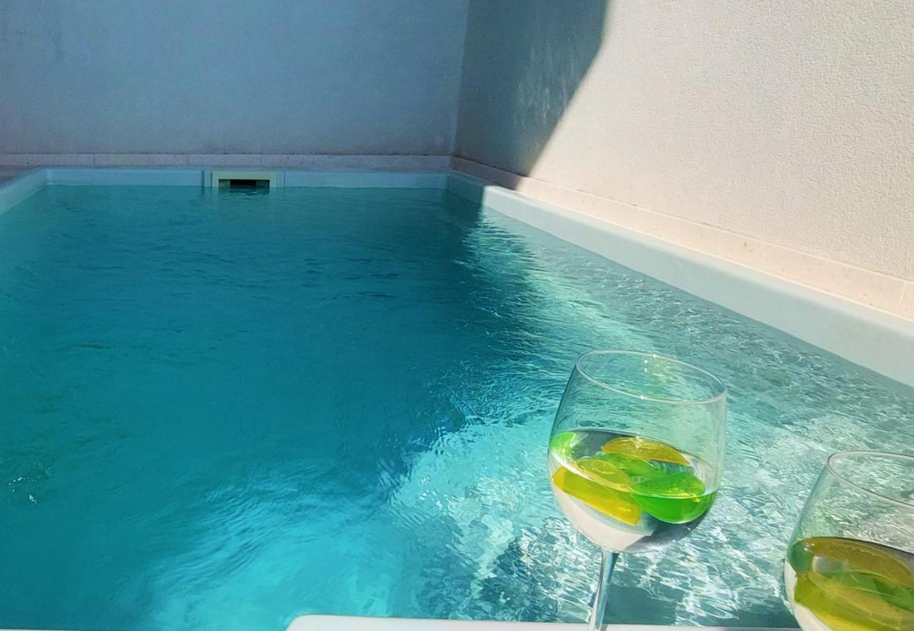 Vip Deluxe Apartment Arian 诺瓦利娅 外观 照片