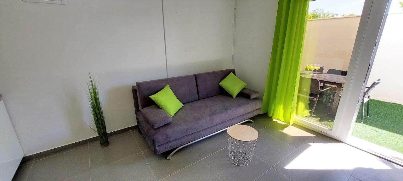 Vip Deluxe Apartment Arian 诺瓦利娅 外观 照片