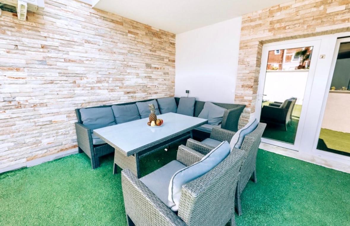 Vip Deluxe Apartment Arian 诺瓦利娅 外观 照片