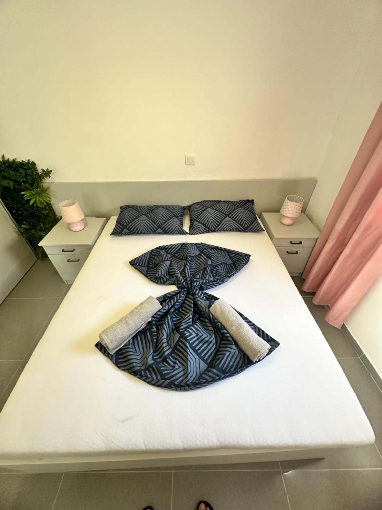 Vip Deluxe Apartment Arian 诺瓦利娅 外观 照片